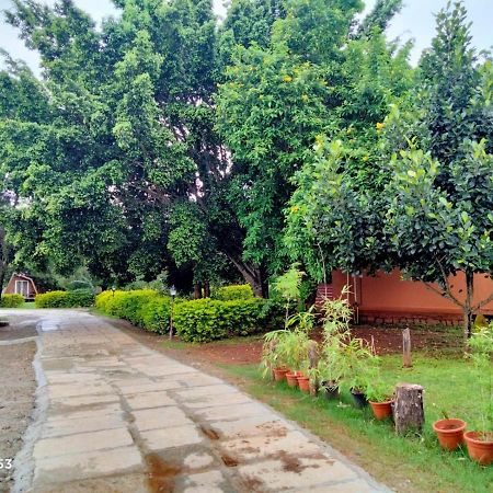 Kabini Lake View Resort Begūr Екстериор снимка