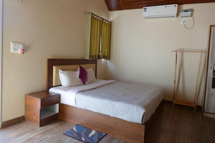 Kabini Lake View Resort Begūr Екстериор снимка