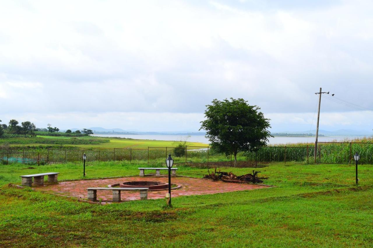 Kabini Lake View Resort Begūr Екстериор снимка